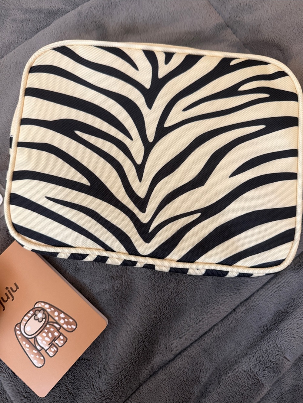 Juju Animal print “Kenny” comes with Zebra-Print Cosmetic Pouch - super soft.